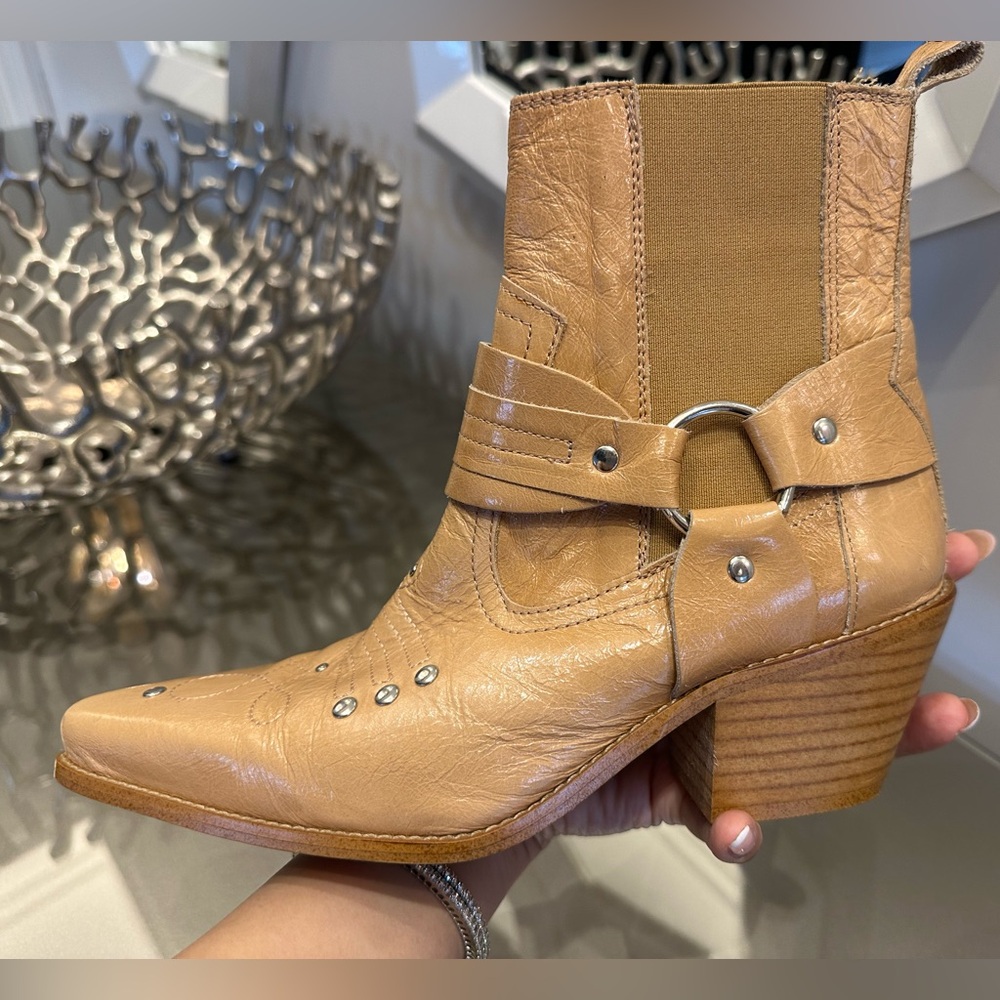 L’Intervalle Tan Made in Spain Western Cowboy Country Ankle Boots (Size 37) - Picture 7 of 11